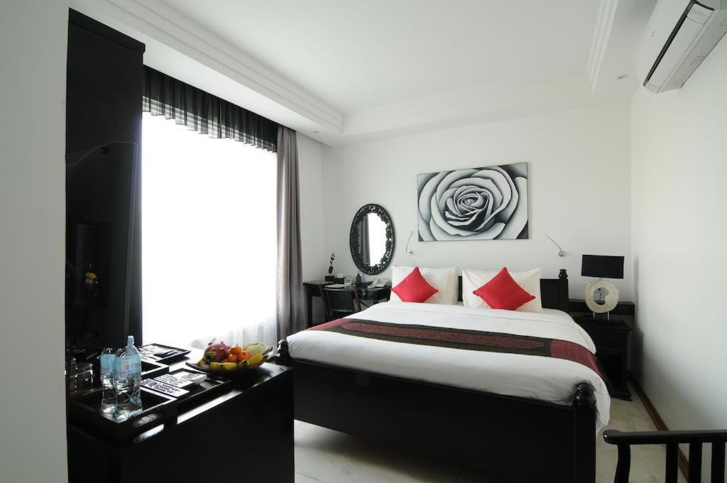 La Rose Boutique Hotel & Spa Phnom Penh Exterior photo
